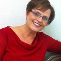 Julie Mize Photo 9