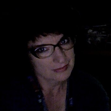 Kristin Oliver Photo 19