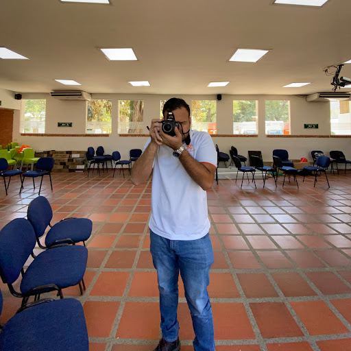Carlos Arias Photo 21