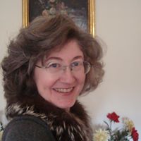 Helen Sadler Photo 6