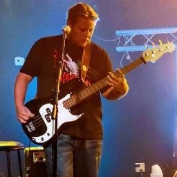 Chris Gilliam Photo 34
