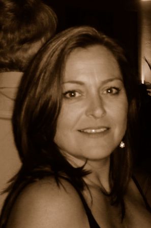 Amy Squires Photo 28