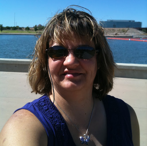 Tracie Dezern Photo 3