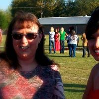 Lora Harris Photo 19