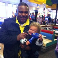 Derrick Reaves Photo 10
