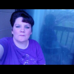 Laura Harwood Photo 11