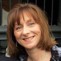 Julie Mcknight Photo 12