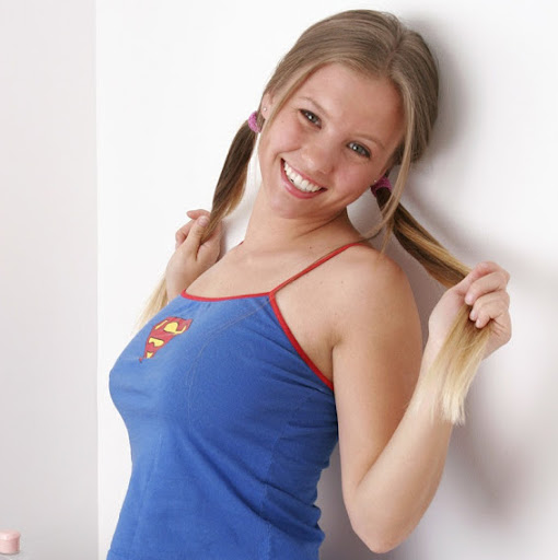 Laura Simms Photo 36