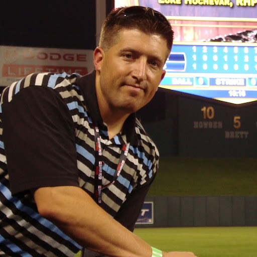 Jason Stoops Photo 6