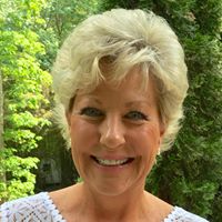 Julia Bassett Photo 10