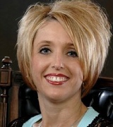 Julie Davis Photo 10