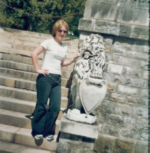 Laura Szabo Photo 7