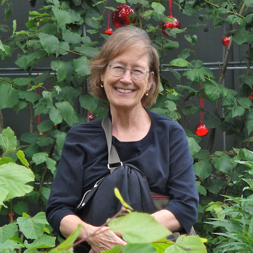 Deborah Wolfe Photo 27