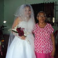 Elizabeth Mojica Photo 31