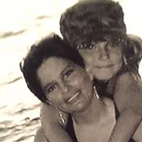 Diana Goodman Photo 18