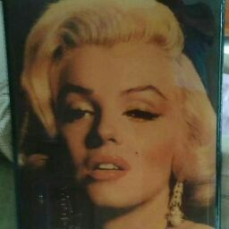 Kelly Walker Photo 19