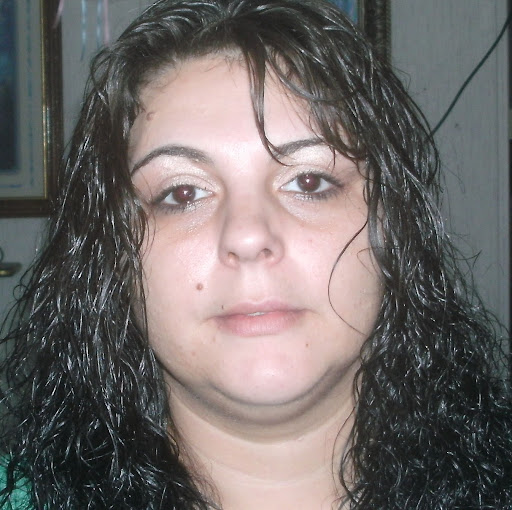Angela Wallace Photo 8