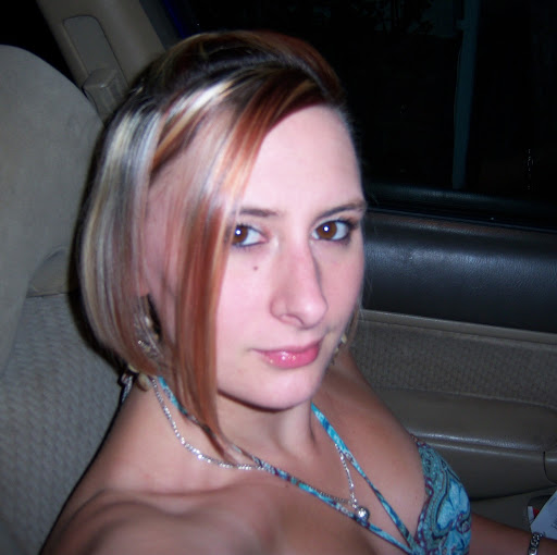 Sara Coleman Photo 42