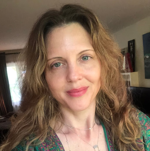 April Gray Photo 8