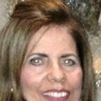 Elizabeth Depalma Photo 19