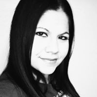 Andrea Davila Photo 34