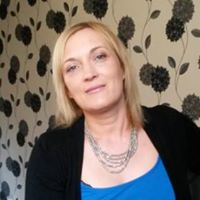 Julie Billings Photo 13