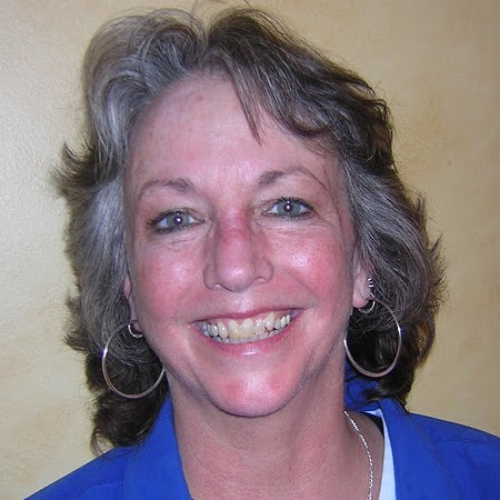 Andrea Mathews Photo 36