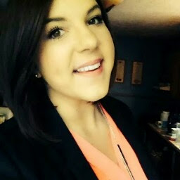 Lindsay Turner Photo 3