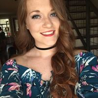 Kayla Thompson Photo 14