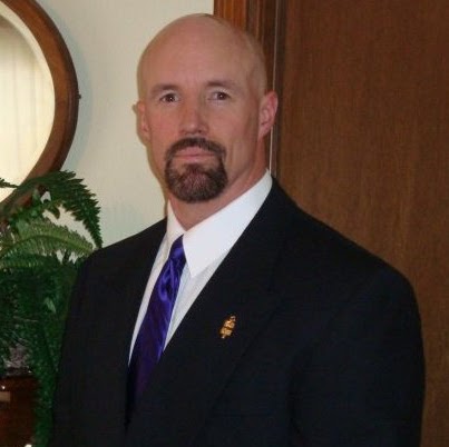 Dennis Lowe Photo 23