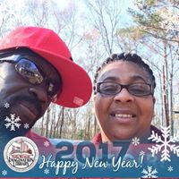 Yvette Adams Photo 9