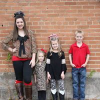 Carol Harris Photo 30
