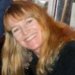 Suzanne Leigh Photo 27