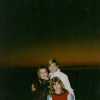 Katie Leslie Photo 8