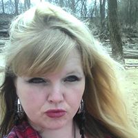 Elizabeth Summers Photo 15