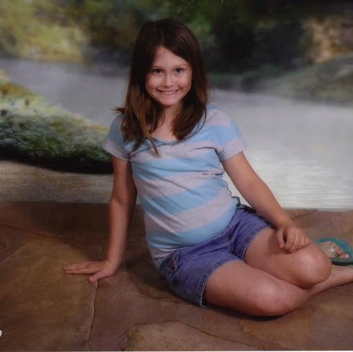 Candace Lyons Photo 4
