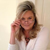 Renee Reilly Photo 25