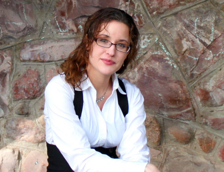 Jennifer Lilley Photo 34