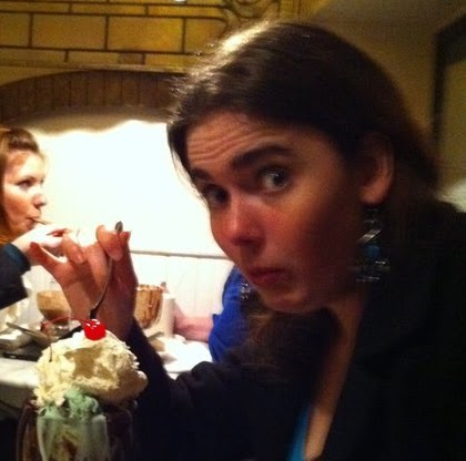 Kelly Garner Photo 40