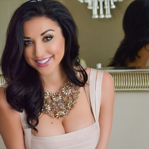 Shannon Martinez Photo 13