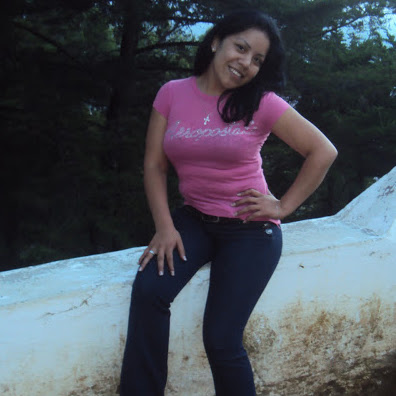 Yolanda Lopez Photo 20