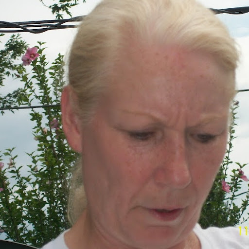 Connie Casteel Photo 11