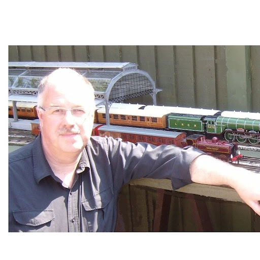 David Upton Photo 32