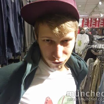 Chris Hinds Photo 29