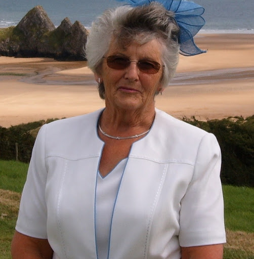 Judith Thomas Photo 26