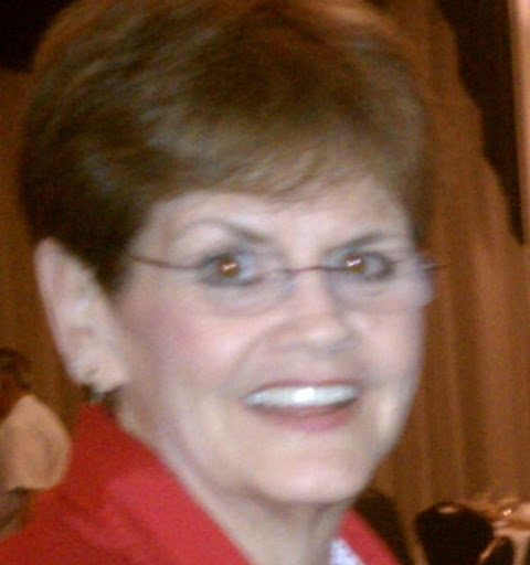 Catherine Dudley Photo 30