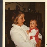 Elizabeth Scroggs Photo 2