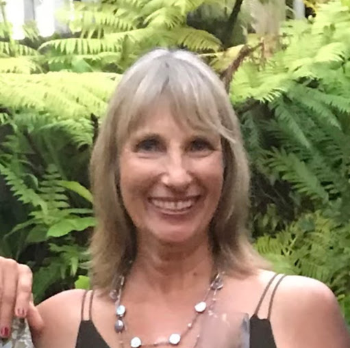 Julie Greene Photo 18