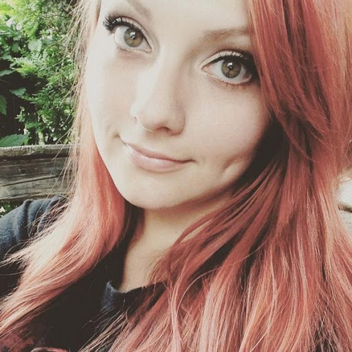 Nikki Walker Photo 44