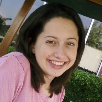 Katie Travis Photo 7